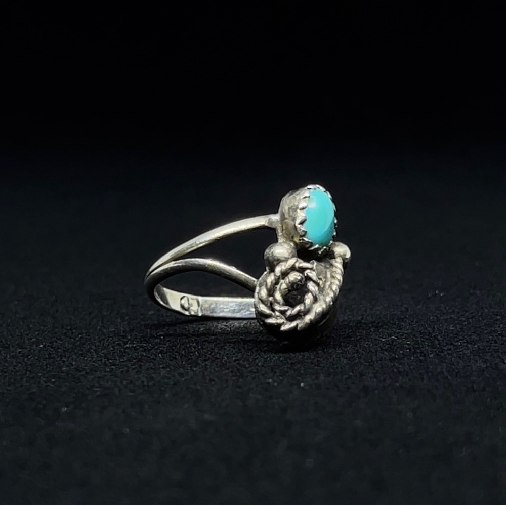 STERLING SILVER TURQUOISE RING